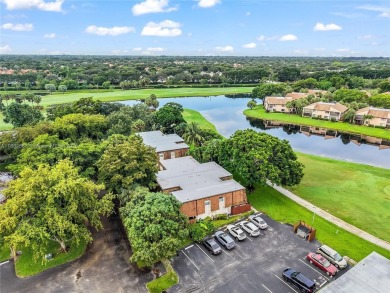 Step into this well maintained 3BR/2BA townhouse perfectly on Pine Island Ridge Country Club in Florida - for sale on GolfHomes.com, golf home, golf lot