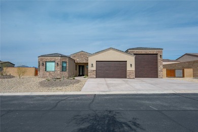 2400 Sq Ft, 3-Bedroom, 2.5-bathroom, Pool Home with RV Garage on Laughlin Ranch Golf Club in Arizona - for sale on GolfHomes.com, golf home, golf lot