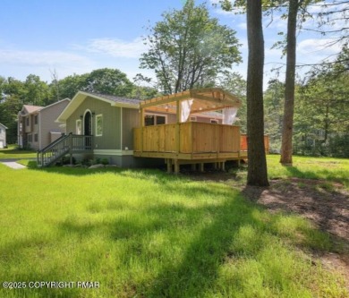 * SIMPLY BEAUTIFUL *  Unique, charming, immaculate 3-bedroom on Pocono Farms Country Club in Pennsylvania - for sale on GolfHomes.com, golf home, golf lot