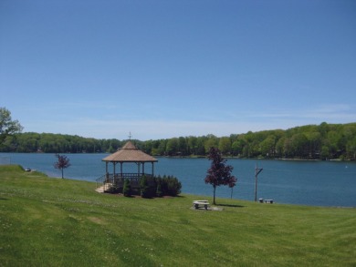 LAKE VIEW LOT RESONABLY PRICED on Treasure Lake - Silver in Pennsylvania - for sale on GolfHomes.com, golf home, golf lot