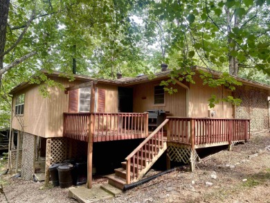 An Investor's Dream! Great one-level home in a cozy neighborhood on Cortez Golf Course in Arkansas - for sale on GolfHomes.com, golf home, golf lot