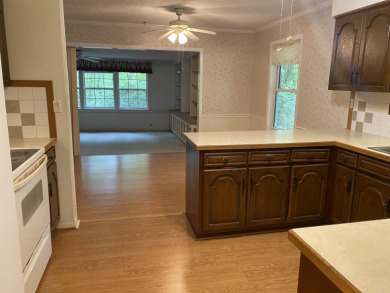 An Investor's Dream! Great one-level home in a cozy neighborhood on Cortez Golf Course in Arkansas - for sale on GolfHomes.com, golf home, golf lot