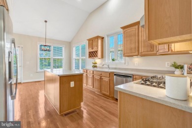 Heritage Hunt 55+* Fabulous 3 level 'Marjoram' model situated in on Heritage Hunt Golf and Country Club in Virginia - for sale on GolfHomes.com, golf home, golf lot
