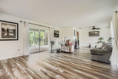 One or more photo(s) has been virtually staged. Welcome to on Sara Bay Country Club in Florida - for sale on GolfHomes.com, golf home, golf lot