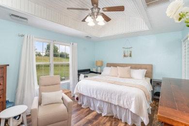 Gorgeous, Cozy, Well Loved, & Updated!  This 3 bed, 3 full bath on Battlefield Golf and Country Club in Kentucky - for sale on GolfHomes.com, golf home, golf lot