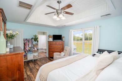 Gorgeous, Cozy, Well Loved, & Updated!  This 3 bed, 3 full bath on Battlefield Golf and Country Club in Kentucky - for sale on GolfHomes.com, golf home, golf lot