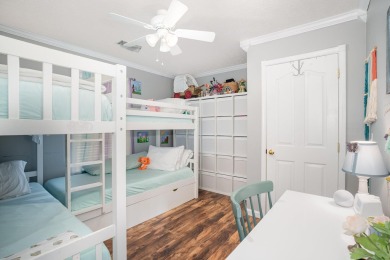 Gorgeous, Cozy, Well Loved, & Updated!  This 3 bed, 3 full bath on Battlefield Golf and Country Club in Kentucky - for sale on GolfHomes.com, golf home, golf lot
