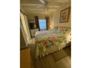Welcome to The Keys Escape! This fully renovated two bedroom/two on Key Colony Beach Golf Course in Florida - for sale on GolfHomes.com, golf home, golf lot