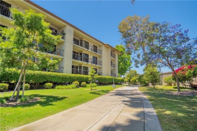 Welcome to your new condo! Set in the beautiful, all-inclusive on Leisure World Seal Beach Golf Course in California - for sale on GolfHomes.com, golf home, golf lot