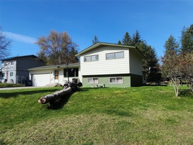 This lovely three-bedroom 2 bath home located in a desirable on Cabinet View Country Club in Montana - for sale on GolfHomes.com, golf home, golf lot