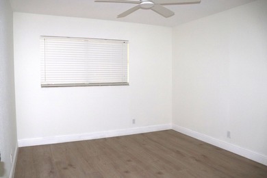 Remarks:Beautifully updated condo in the heart of Kings Point! on Kings Point Golf -Flanders Way in Florida - for sale on GolfHomes.com, golf home, golf lot