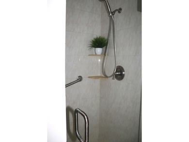 Remarks:Beautifully updated condo in the heart of Kings Point! on Kings Point Golf -Flanders Way in Florida - for sale on GolfHomes.com, golf home, golf lot