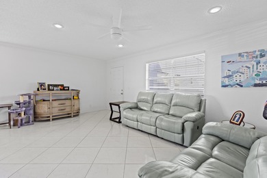 Beautifully updated 1-bed, 1.5-bath 2nd-floor condo in desirable on Kings Point Golf -Flanders Way in Florida - for sale on GolfHomes.com, golf home, golf lot