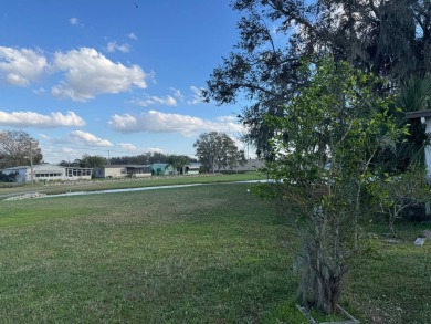 55+ Gated Community/2bd/2b/Move-in Ready/Lot Rent $1014.  This on Golden Lakes Golf Course in Florida - for sale on GolfHomes.com, golf home, golf lot