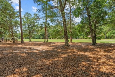 This chic Waterford end unit villa is ideally located to offer on Shipyard Golf Club in South Carolina - for sale on GolfHomes.com, golf home, golf lot