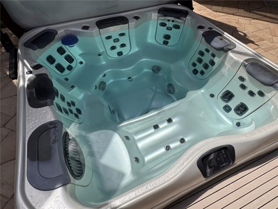 Under contract-accepting backup offers. Stunning 3/2 Gardenia on (pending golf course) in Florida - for sale on GolfHomes.com, golf home, golf lot