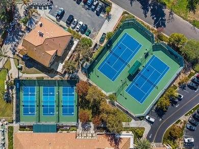 Beautifully maintained SINGLE STORY 2-bedroom, 2.5-bath on California Oaks Golf Course in California - for sale on GolfHomes.com, golf home, golf lot