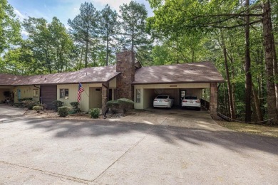 You have to see this Cozy Lake Segovia Townhouse!!  Move in and on DeSoto Golf Course in Arkansas - for sale on GolfHomes.com, golf home, golf lot