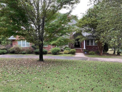 Stunning, custom  built home on the 2nd green of Mountain Ranch on Mountain Ranch Golf Club in Arkansas - for sale on GolfHomes.com, golf home, golf lot