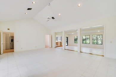 If you're looking for a tremendous deal to enter a 5-Star on Harbour Ridge Yacht and Country Club in Florida - for sale on GolfHomes.com, golf home, golf lot