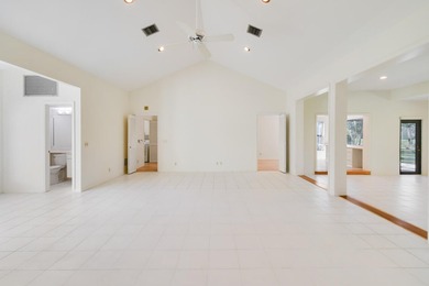 If you're looking for a tremendous deal to enter a 5-Star on Harbour Ridge Yacht and Country Club in Florida - for sale on GolfHomes.com, golf home, golf lot