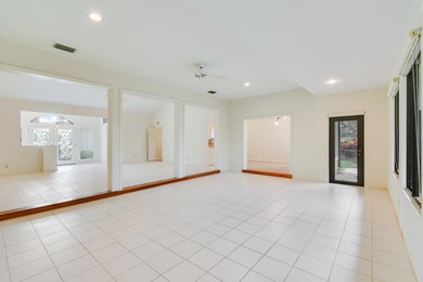 If you're looking for a tremendous deal to enter a 5-Star on Harbour Ridge Yacht and Country Club in Florida - for sale on GolfHomes.com, golf home, golf lot