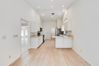 If you're looking for a tremendous deal to enter a 5-Star on Harbour Ridge Yacht and Country Club in Florida - for sale on GolfHomes.com, golf home, golf lot