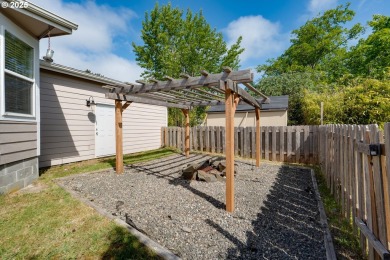 Welcome to this delightful three-bedroom, two-bath home situated on Gearhart Golf Links in Oregon - for sale on GolfHomes.com, golf home, golf lot