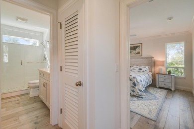 If you're looking for a tremendous deal to enter a 5-Star on Harbour Ridge Yacht and Country Club in Florida - for sale on GolfHomes.com, golf home, golf lot