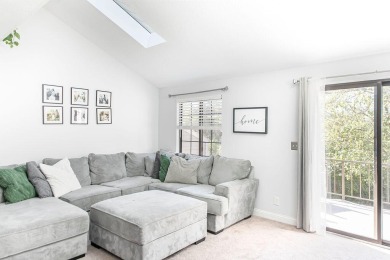 Beautifully updated townhome offers three finished levels with on Boone Links Golf Course in Kentucky - for sale on GolfHomes.com, golf home, golf lot