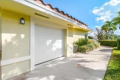 If you're looking for a tremendous deal to enter a 5-Star on Harbour Ridge Yacht and Country Club in Florida - for sale on GolfHomes.com, golf home, golf lot