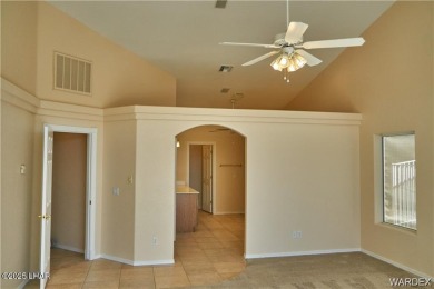 POOL HOME. Spacious 3 bedroom 2.5 bath property located in the on Los Lagos Golf Club in Arizona - for sale on GolfHomes.com, golf home, golf lot