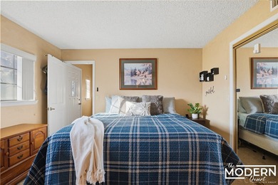 HE CONDO TO OWN THE ULTIMATE WINTER ESCAPE This prime on London Bridge Golf Course in Arizona - for sale on GolfHomes.com, golf home, golf lot