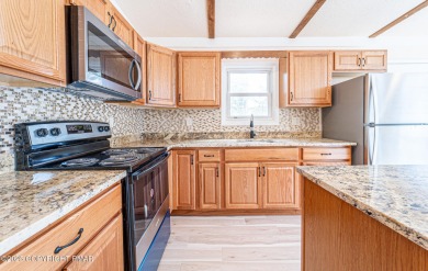 CHARMING UPGRADED POCONOS CHALET Completely Updated 3BR 2.5BA on Pocono Farms Country Club in Pennsylvania - for sale on GolfHomes.com, golf home, golf lot