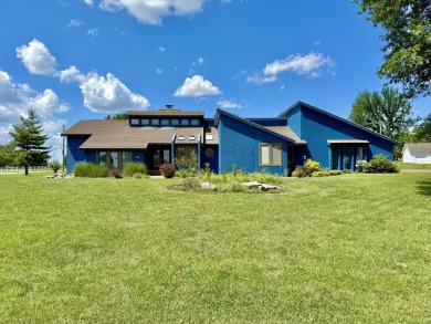 Just the facts, no fancy AI generated adjective heavy on Quarry Stone Golf Club in Kansas - for sale on GolfHomes.com, golf home, golf lot
