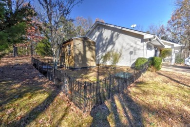 This delightful one-level residence offers a perfect blend of on Indian Hills Country Club in Arkansas - for sale on GolfHomes.com, golf home, golf lot