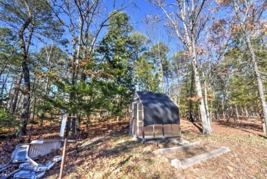 This delightful one-level residence offers a perfect blend of on Indian Hills Country Club in Arkansas - for sale on GolfHomes.com, golf home, golf lot