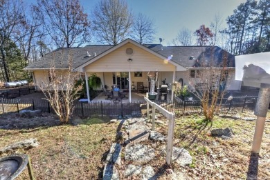 This delightful one-level residence offers a perfect blend of on Indian Hills Country Club in Arkansas - for sale on GolfHomes.com, golf home, golf lot