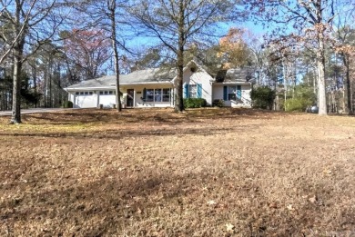 This delightful one-level residence offers a perfect blend of on Indian Hills Country Club in Arkansas - for sale on GolfHomes.com, golf home, golf lot