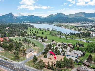 Easy living at Vista Lane! Drop off your groceries & hit the on Lake Estes Golf Course in Colorado - for sale on GolfHomes.com, golf home, golf lot