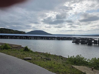 Furnished Condo move in ready. Just across from the cool pool on Mountain Ranch Golf Club in Arkansas - for sale on GolfHomes.com, golf home, golf lot