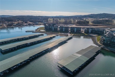 Top floor 3-bedroom loft unit spanning over 1400sqft! Welcome to on Lake Valley Country Club in Missouri - for sale on GolfHomes.com, golf home, golf lot