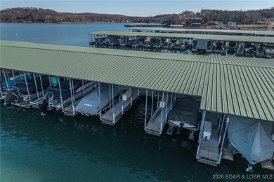 Top floor 3-bedroom loft unit spanning over 1400sqft! Welcome to on Lake Valley Country Club in Missouri - for sale on GolfHomes.com, golf home, golf lot