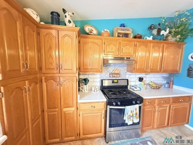 This charming 3 bed 2 bath 1822 sf ft home offers a relaxing on Sierra Del Rio Golf Club in New Mexico - for sale on GolfHomes.com, golf home, golf lot