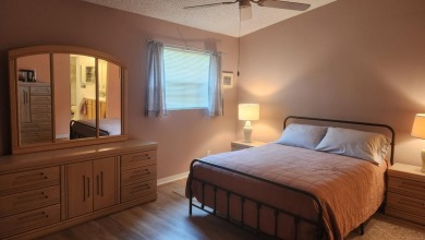 COME SEE THIS FANTASTIC GOLF VILLA WITH NEW A/C, NEW on Gator Trace Golf and Country Club in Florida - for sale on GolfHomes.com, golf home, golf lot
