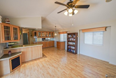 Darling 1 bed,1 bath home and separate guest quarters with on Butterfield Golf Course in Arizona - for sale on GolfHomes.com, golf home, golf lot