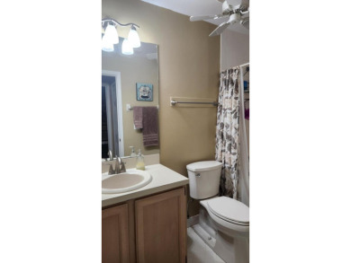 COME SEE THIS FANTASTIC GOLF VILLA WITH NEW A/C, NEW on Gator Trace Golf and Country Club in Florida - for sale on GolfHomes.com, golf home, golf lot