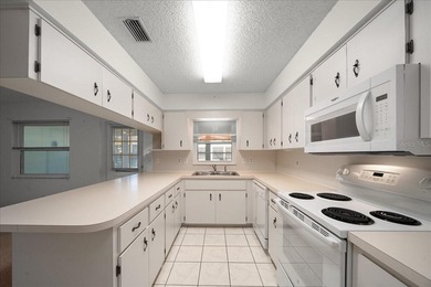 Price Improvement Charming, Light & Bright Augusta Model in on On Top of the World Golf Course in Florida - for sale on GolfHomes.com, golf home, golf lot