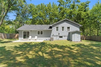 Huge open-concept main level: Check! Spacious bedrooms with a on Minor Park Golf Course in Missouri - for sale on GolfHomes.com, golf home, golf lot