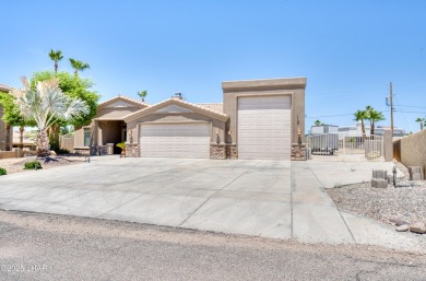 Are you looking for a huge RV garage 4 bedrooms, two master on London Bridge Golf Course in Arizona - for sale on GolfHomes.com, golf home, golf lot